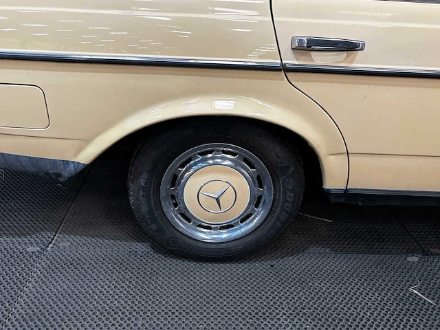 Mercedes-benz - 200-280 (w123) combi - 230 te - classic cars >15 - afbeelding 13 van  25