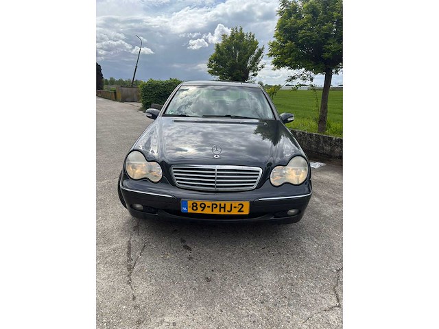 Mercedes-benz - 2000 - c-klasse - 200 k. elegance - 89-phj-2 - afbeelding 2 van  11