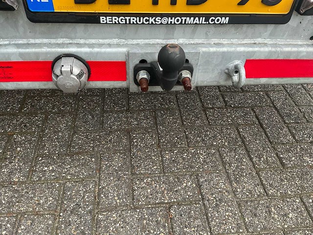 Mercedes-benz - 2001 - 612d - vrachtwagen - afbeelding 13 van  42