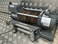 Mercedes-benz - 2001 - 612d - vrachtwagen - afbeelding 17 van  42