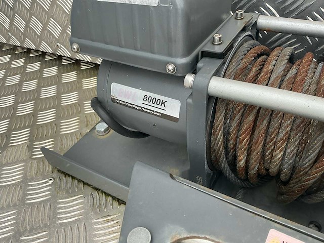 Mercedes-benz - 2001 - 612d - vrachtwagen - afbeelding 19 van  42