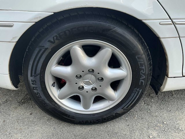 Mercedes-benz - 2001 - c-klasse - 200 cdi elegance - personenauto (nt-745-k) - afbeelding 12 van  18