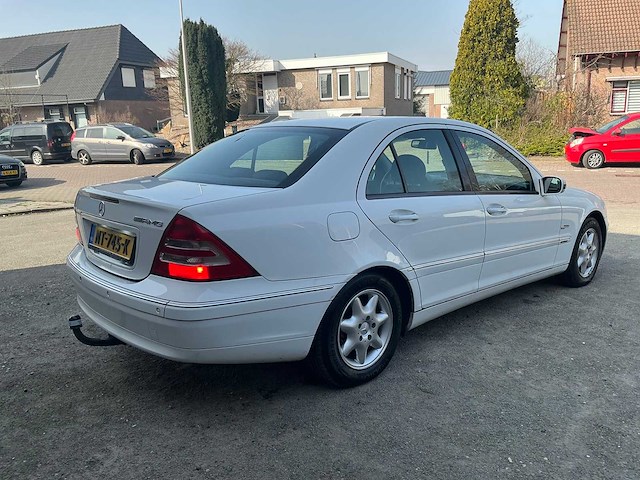 Mercedes-benz - 2001 - c-klasse - 200 cdi elegance - personenauto (nt-745-k) - afbeelding 16 van  18