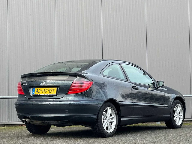 Mercedes-benz - 2001 - c-klasse sportcoupé - 180 - 43-hf-dt - personenauto - afbeelding 10 van  16