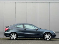 Mercedes-benz - 2001 - c-klasse sportcoupé - 180 - 43-hf-dt - personenauto - afbeelding 8 van  16