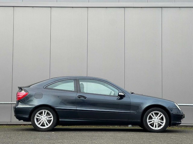 Mercedes-benz - 2001 - c-klasse sportcoupé - 180 - 43-hf-dt - afbeelding 11 van  17