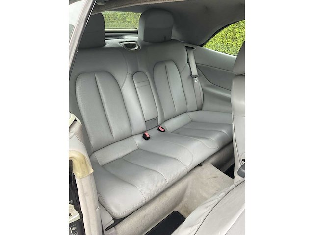 Mercedes-benz - 2001 - clk cabrio - rg-681-d - afbeelding 7 van  34