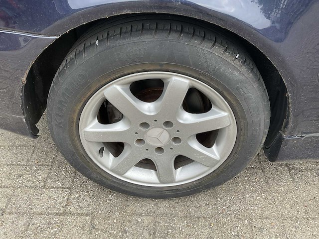 Mercedes-benz - 2001 - clk cabrio - rg-681-d - afbeelding 8 van  34