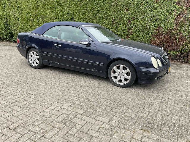 Mercedes-benz - 2001 - clk cabrio - rg-681-d - afbeelding 1 van  34