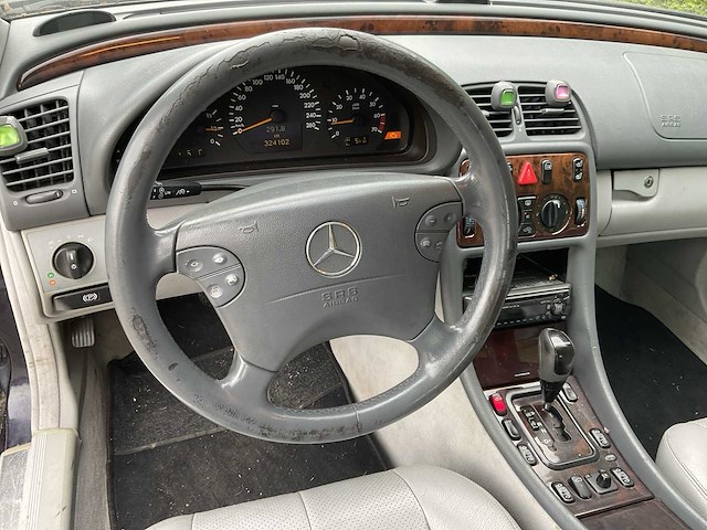 Mercedes-benz - 2001 - clk cabrio - rg-681-d - afbeelding 24 van  34