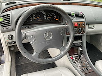 Mercedes-benz - 2001 - clk cabrio - rg-681-d - afbeelding 24 van  34