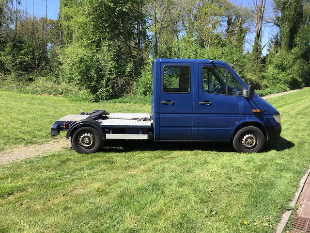 Mercedes-benz - 2001 - sprinter - 316 cdi 2.7 355 - personenauto - afbeelding 20 van  23