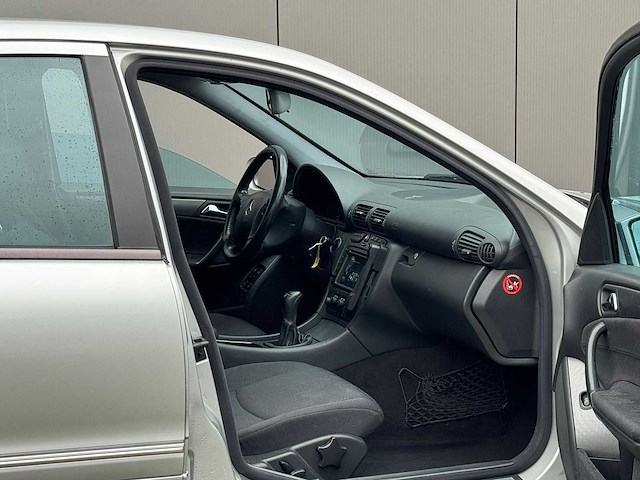 Mercedes-benz - 2002 - c-klasse - 180 elegance - 51-jj-bj - afbeelding 4 van  15