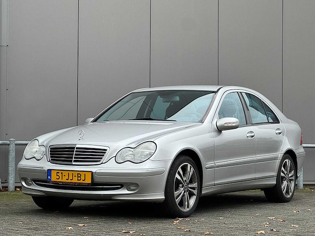 Mercedes-benz - 2002 - c-klasse - 180 elegance - 51-jj-bj - afbeelding 1 van  9