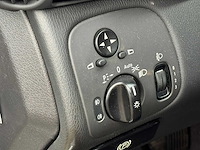 Mercedes-benz - 2002 - c-klasse - 180 elegance - 51-jj-bj - afbeelding 2 van  9