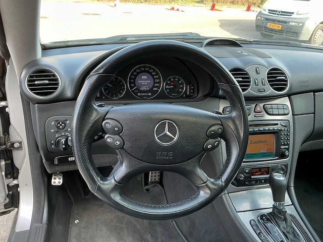Mercedes-benz - 2002 - clk-klasse coupé - 320 elegance - personenauto (10-jk-pf) - afbeelding 1 van  22