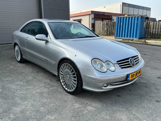 Mercedes-benz - 2002 - clk-klasse coupé - 320 elegance - personenauto (10-jk-pf) - afbeelding 18 van  22