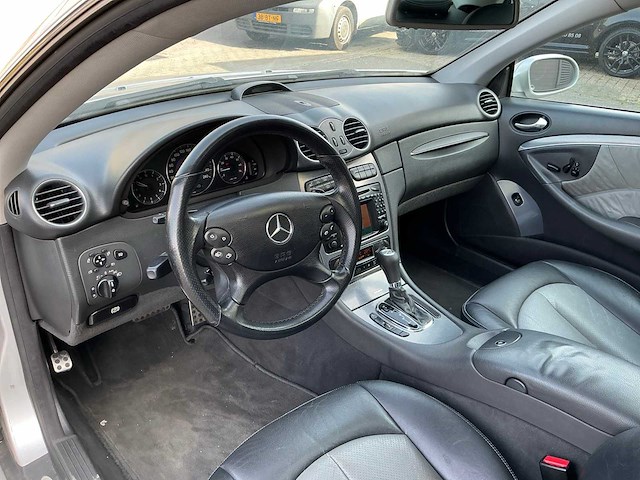 Mercedes-benz - 2002 - clk-klasse coupé - 320 elegance - personenauto (10-jk-pf) - afbeelding 22 van  22