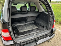 Mercedes-benz - 2002 - ml amg 55 - personenauto - afbeelding 7 van  21