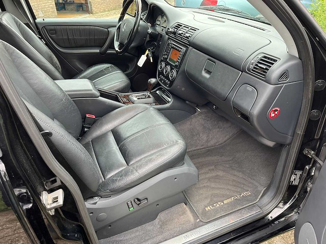 Mercedes-benz - 2002 - ml amg 55 - personenauto - afbeelding 8 van  21