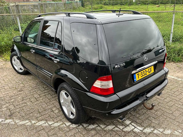 Mercedes-benz - 2002 - ml amg 55 - personenauto - afbeelding 13 van  21