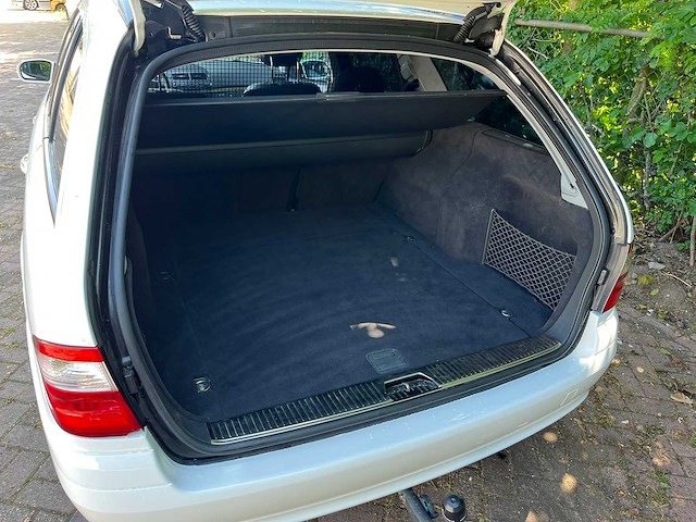 Mercedes-benz - 2004 - e-klasse combi - 320/350 avantgarde 4-matic - personenauto - afbeelding 11 van  21