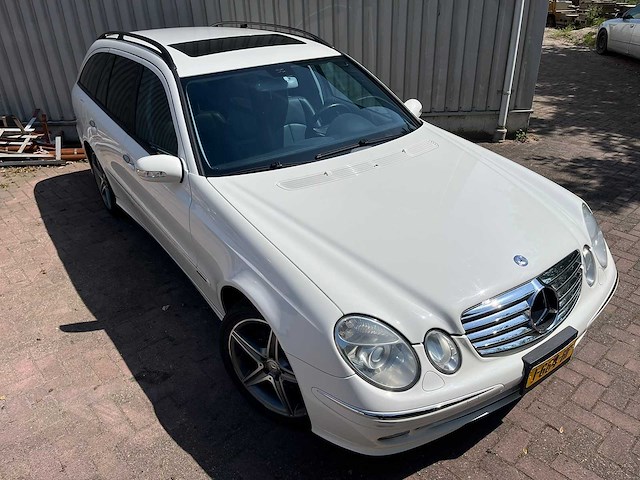 Mercedes-benz - 2004 - e-klasse combi - 320/350 avantgarde 4-matic - personenauto - afbeelding 12 van  21