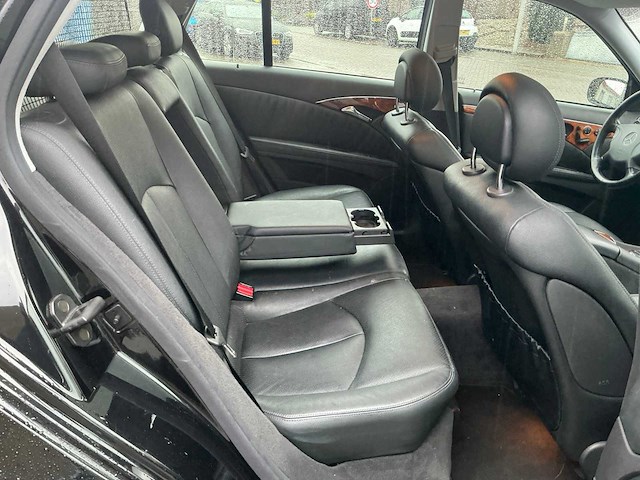 Mercedes-benz - 2004 - e-klasse combi - 500 elegance 4-matic - personenauto (g-130-pg) - afbeelding 5 van  18