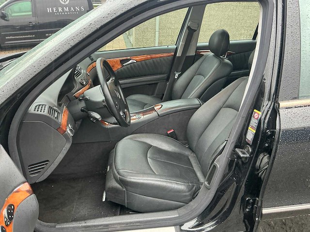 Mercedes-benz - 2004 - e-klasse combi - 500 elegance 4-matic - personenauto (g-130-pg) - afbeelding 18 van  18