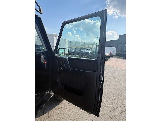 Mercedes-benz - 2004 - g-klasse - g500 - personenauto - afbeelding 16 van  27
