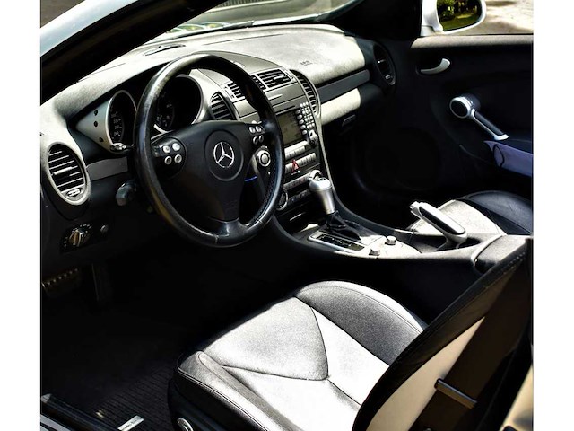 Mercedes-benz - 2004 - slk-klasse - 350 - personenauto - afbeelding 11 van  29