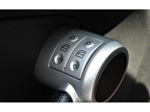 Mercedes-benz - 2004 - slk-klasse - 350 - personenauto - afbeelding 13 van  29