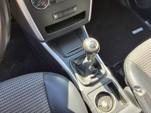 Mercedes-benz - 2005 - a-klasse - 150 classic - personenauto - afbeelding 7 van  16