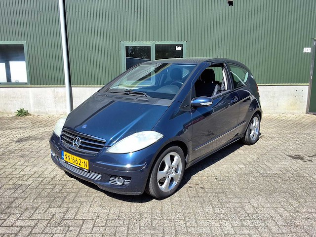 Mercedes-benz - 2005 - a-klasse - 150 classic - personenauto - afbeelding 1 van  16