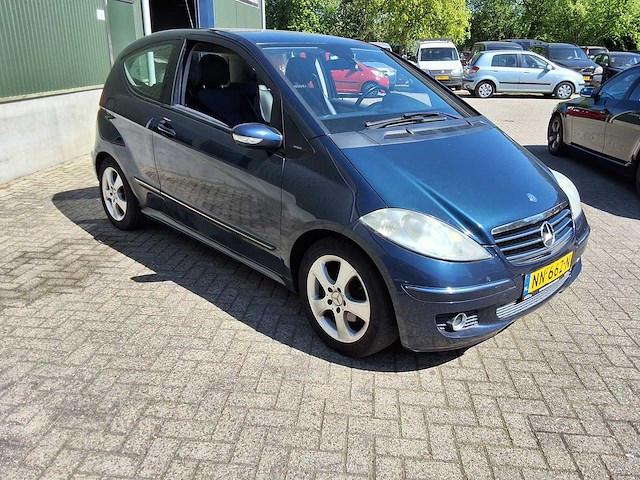 Mercedes-benz - 2005 - a-klasse - 150 classic - personenauto - afbeelding 10 van  16