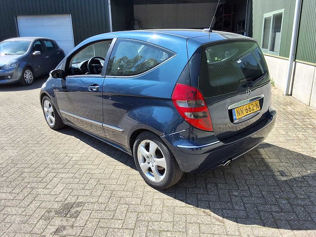 Mercedes-benz - 2005 - a-klasse - 150 classic - personenauto - afbeelding 14 van  16