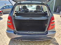 Mercedes-benz - 2005 - a-klasse - 150 classic - personenauto - afbeelding 15 van  16
