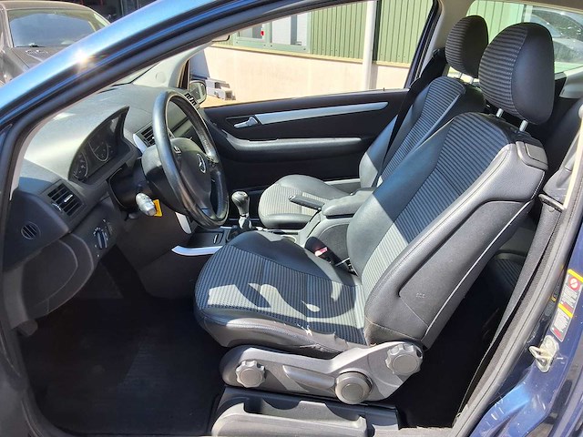 Mercedes-benz - 2005 - a-klasse - 150 classic - personenauto - afbeelding 16 van  16