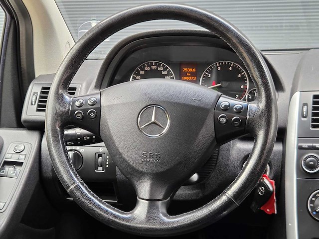 Mercedes-benz - 2005 - a-klasse - 170 avantgarde - automaat - 95-sf-db - afbeelding 4 van  26