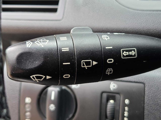 Mercedes-benz - 2005 - a-klasse - 170 avantgarde - automaat - 95-sf-db - afbeelding 8 van  26