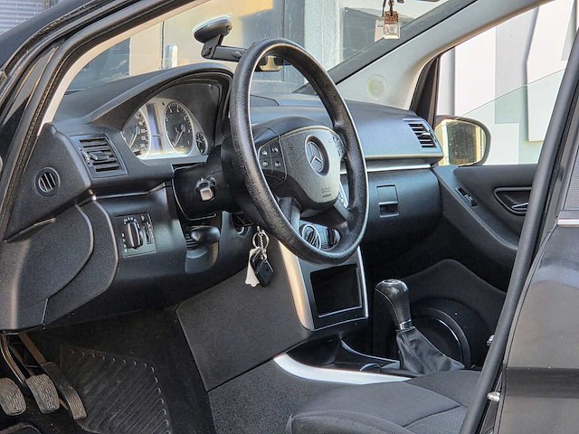 Mercedes-benz - 2005 - b-klasse - 170 - 35-rx-sg - afbeelding 12 van  21