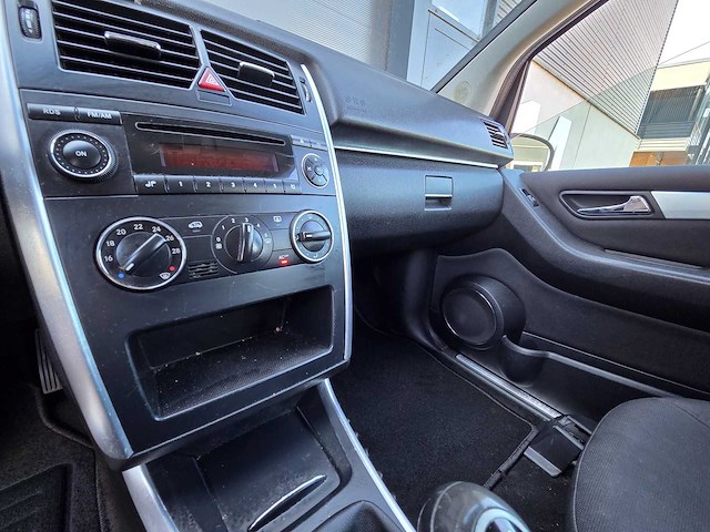 Mercedes-benz - 2005 - b-klasse - 170 - 35-rx-sg - afbeelding 19 van  21