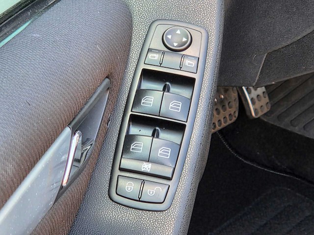 Mercedes-benz - 2005 - b-klasse - 200 - automaat - 3-xkz-11 - personenauto - afbeelding 7 van  24