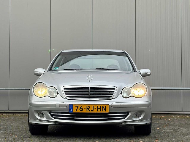 Mercedes-benz - 2005 - c-klasse - 180 k. classic - 76-rj-hn - afbeelding 12 van  19