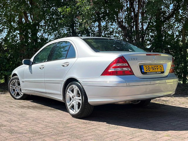 Mercedes-benz - 2005 - c-klasse - 350 elegance 4-matic - personenauto - afbeelding 14 van  22