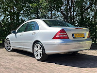 Mercedes-benz - 2005 - c-klasse - 350 elegance 4-matic - personenauto - afbeelding 14 van  22