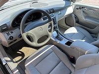 Mercedes-benz - 2005 - c-klasse - 350 elegance 4-matic - personenauto - afbeelding 12 van  22