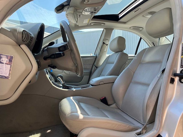 Mercedes-benz - 2005 - c-klasse - 350 elegance 4-matic - personenauto - afbeelding 17 van  22