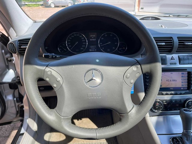 Mercedes-benz - 2005 - c-klasse - 350 elegance 4-matic - personenauto - afbeelding 21 van  22