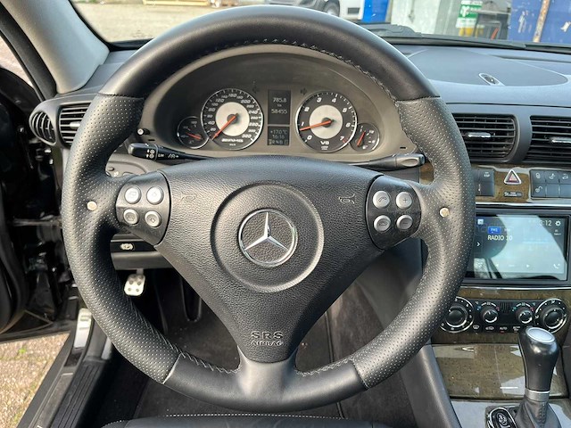 Mercedes-benz - 2005 - c-klasse - amg 55 - personenauto - afbeelding 2 van  26